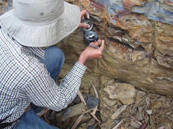 Coal like substance reserves in Tailenbari (Unakoti) and Gandacherra : Central GSI team collect samples; Report expectedly within December Coal like substance reserves in Tailenbari (Unakoti) and Gandacherra : Central GSI team collect samples; Report expectedly within December